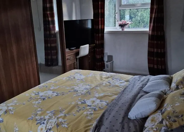 Pleasant Lodge